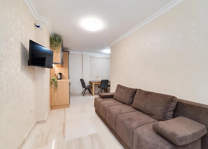 Deluxe And Garden Daire *