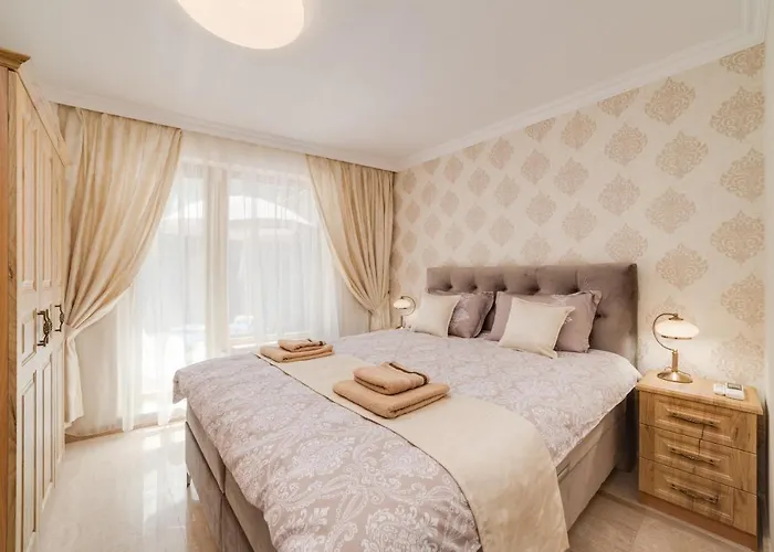 Deluxe And Garden Βάρνα